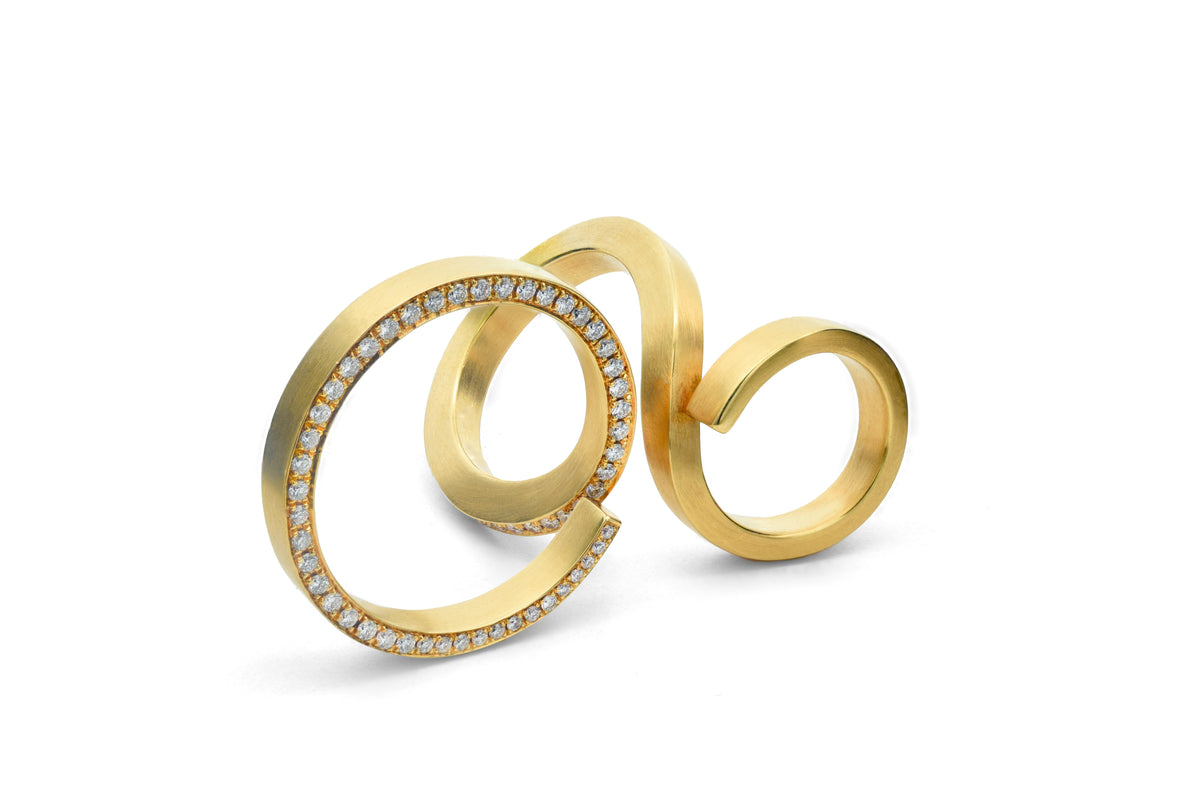 18-carat-forged-gold-pave-diamond ring