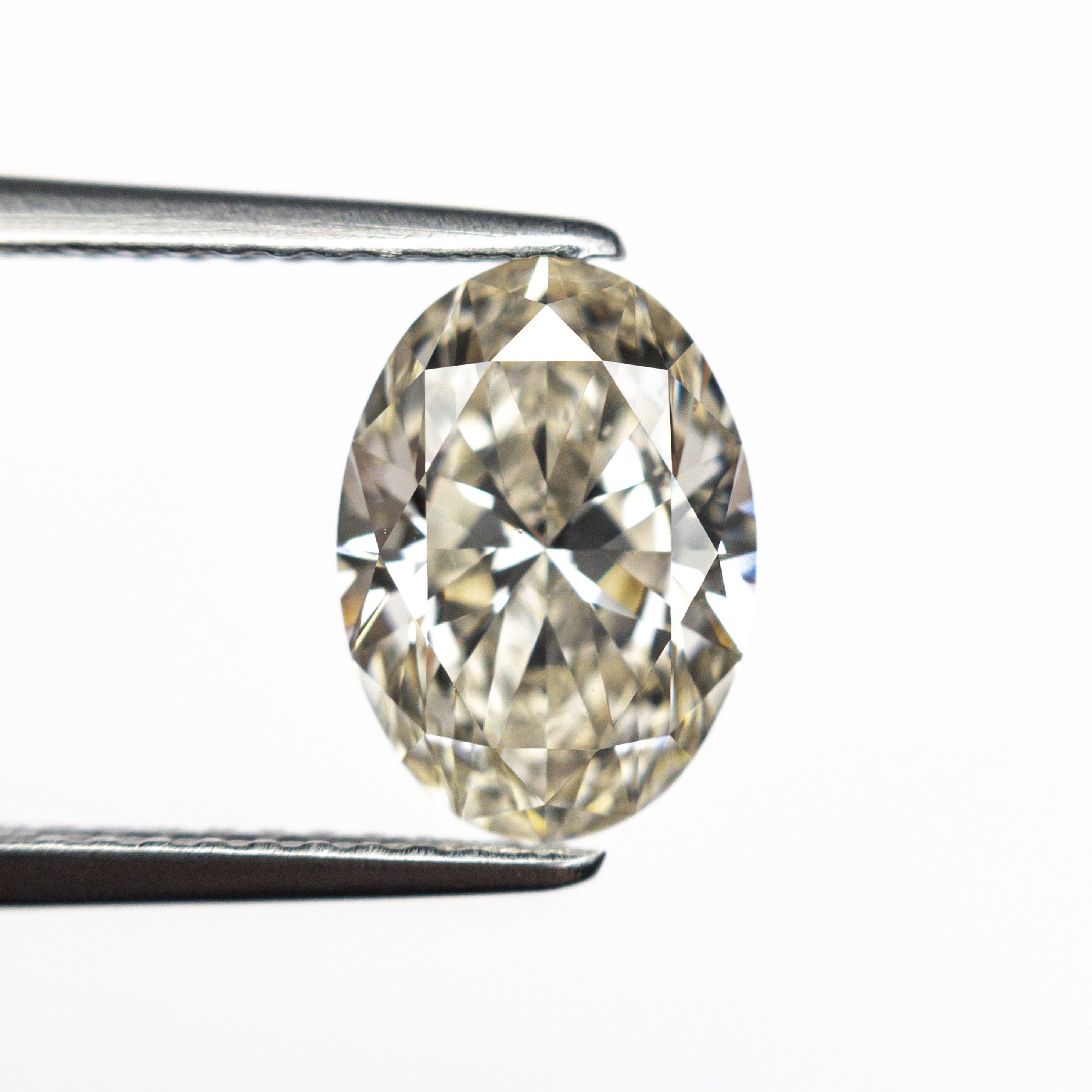 2.01ct 9.74x7.01x4.32mm SI1 O-P Champagne Oval Brilliant 27365-01