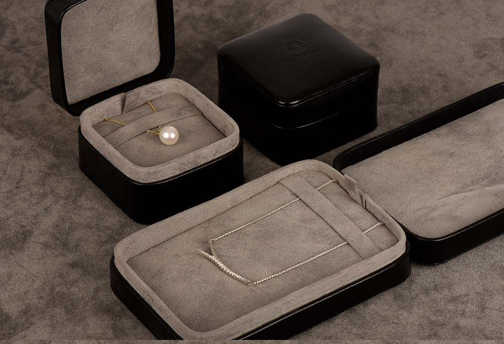 18ct Yellow Gold Carved Amethyst Pendant