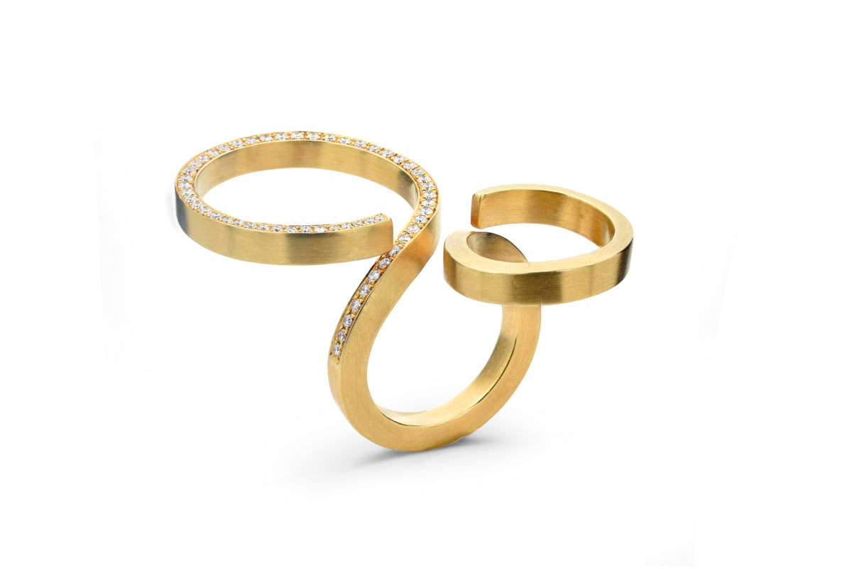 18-carat-forged-gold-pave-diamond ring