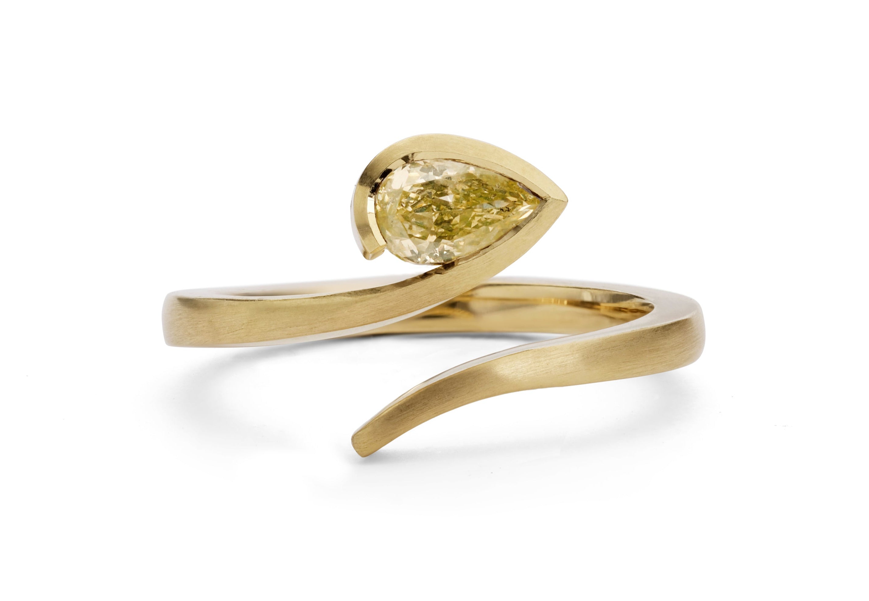 18ct Yellow Gold Yellow Diamond Twist Ring