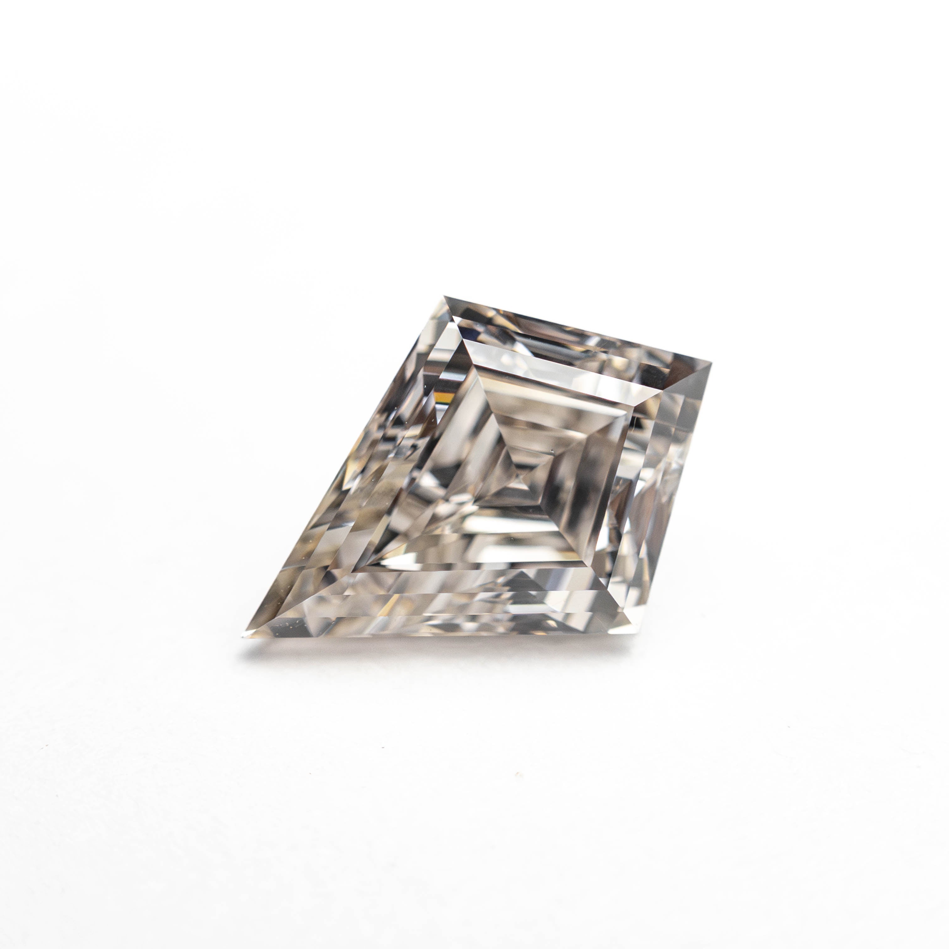 1.36ct 9.74x6.92x4.22mm VS1 L Kite Step Cut 🇨🇦 24995-01