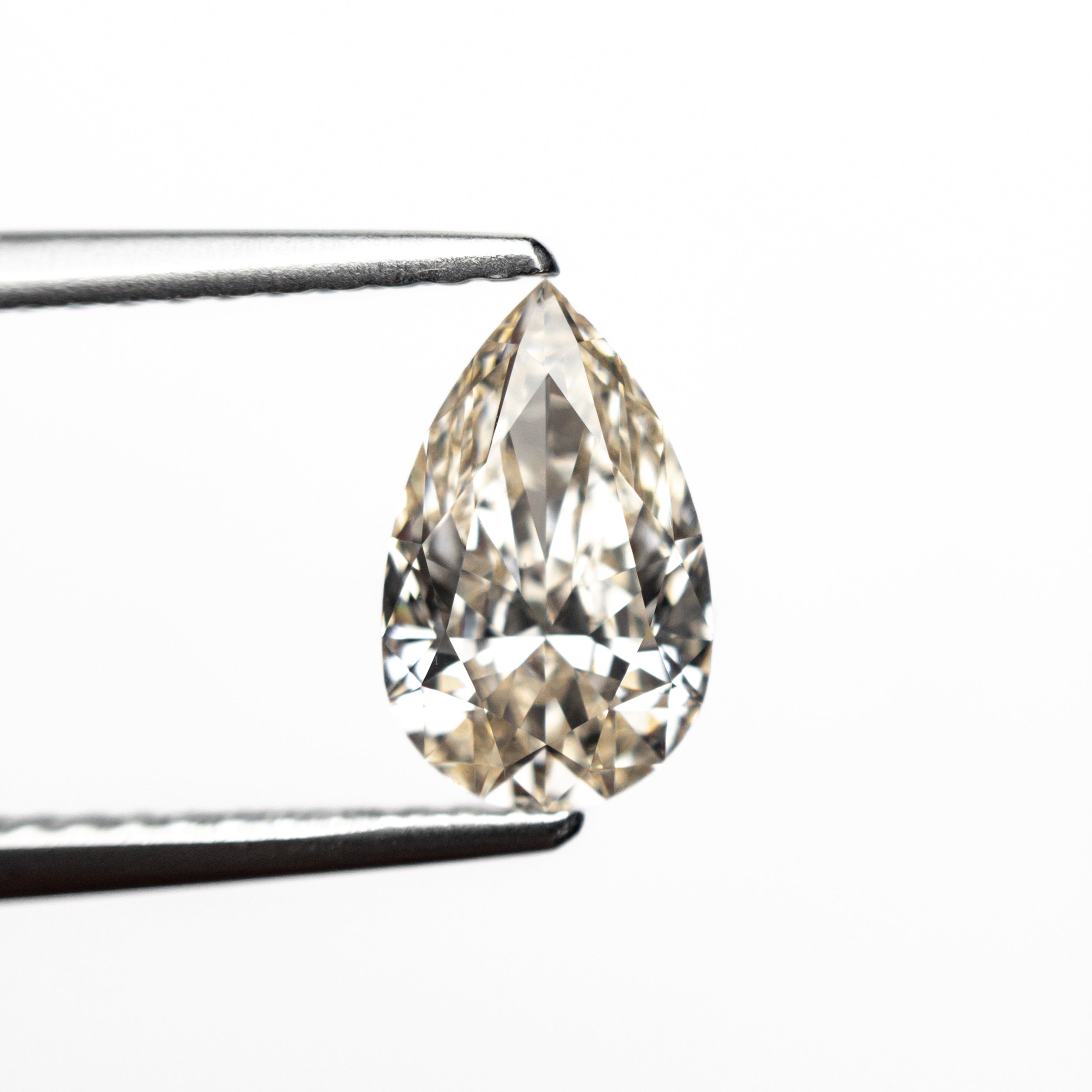 1.00ct 8.93x5.56x3.19mm GIA VS2 M Pear Brilliant 🇿🇦 26317-01