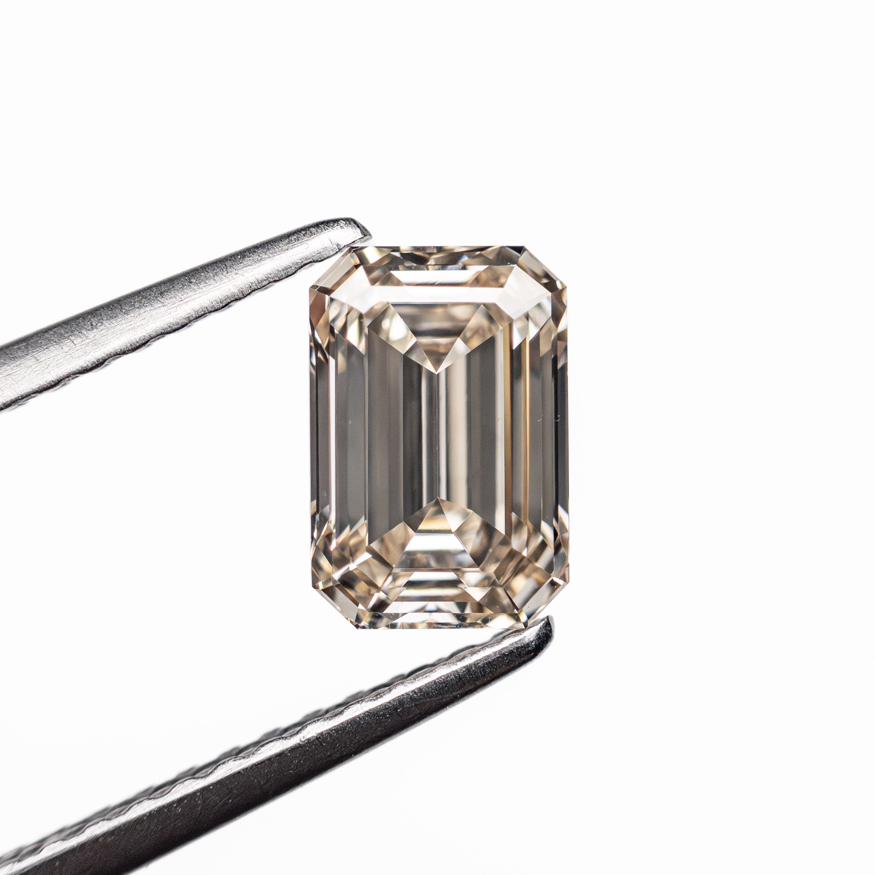 1.01ct 6.98x4.71x3.10mm VS1 C3 Cut Corner Rectangle Step Cut 🇿🇦 26318-03