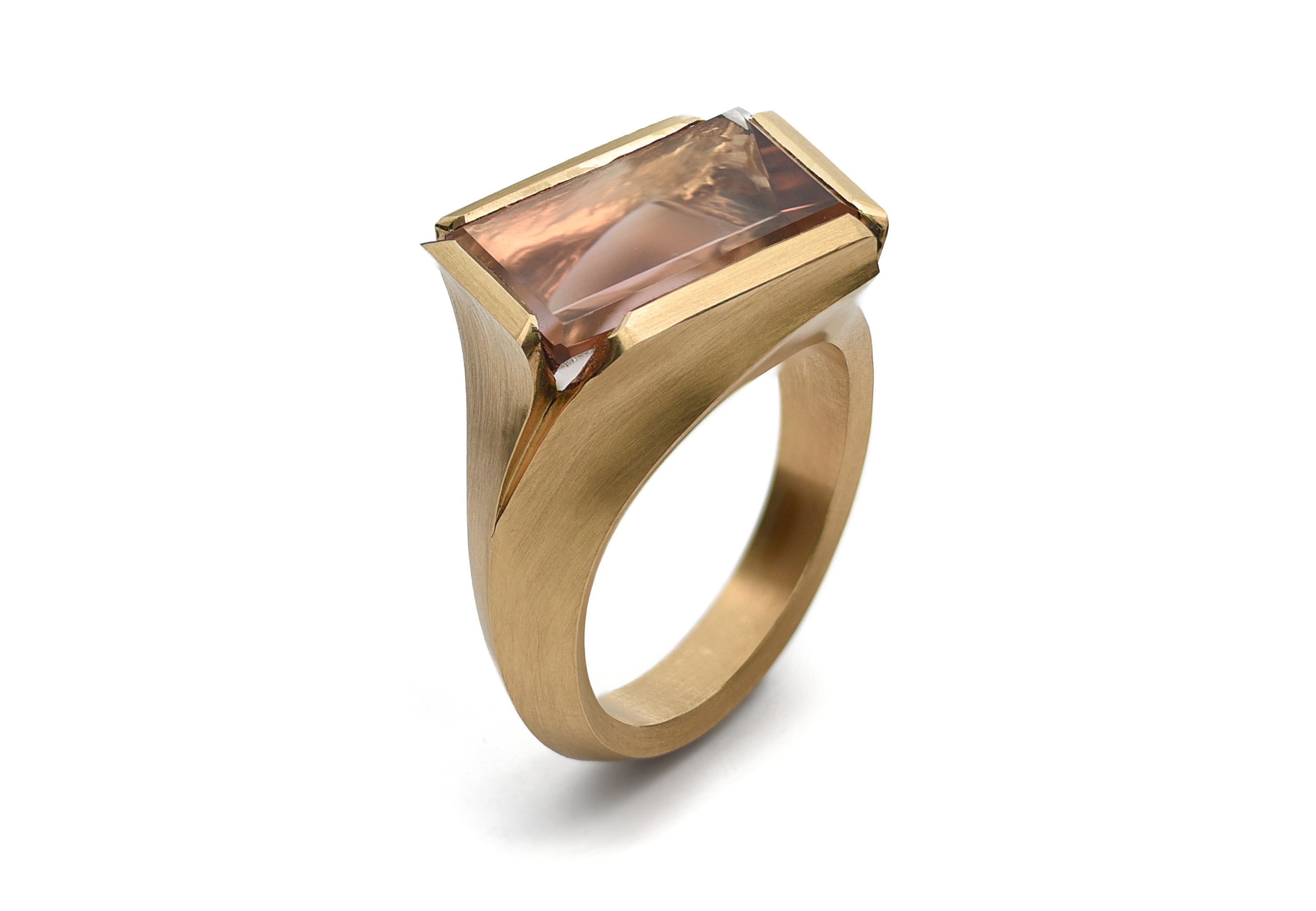 18ct Yellow Gold Mirror Cut Tourmaline Arris Ring