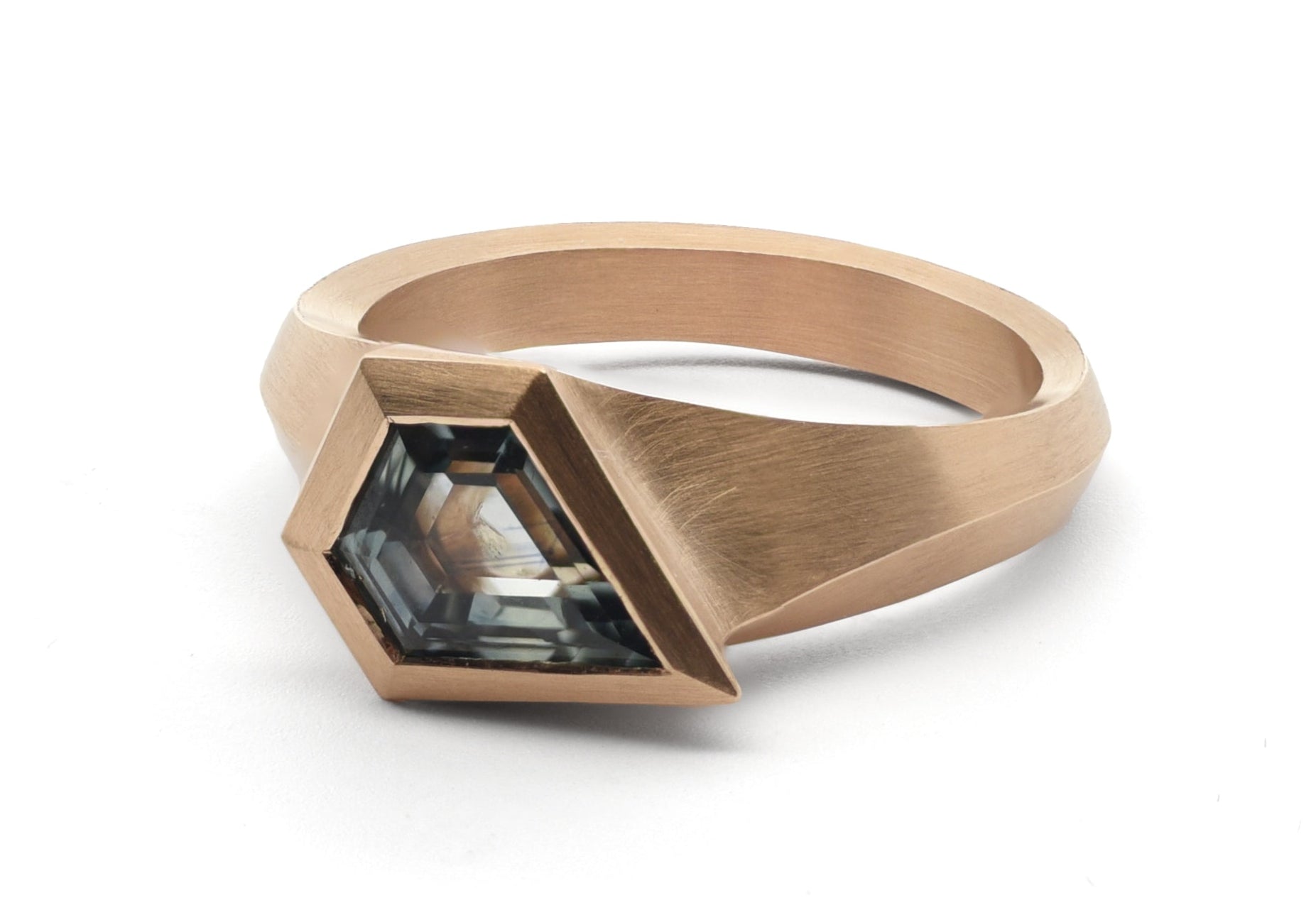 18ct Rose Gold Aegis Montana Sapphire Ring