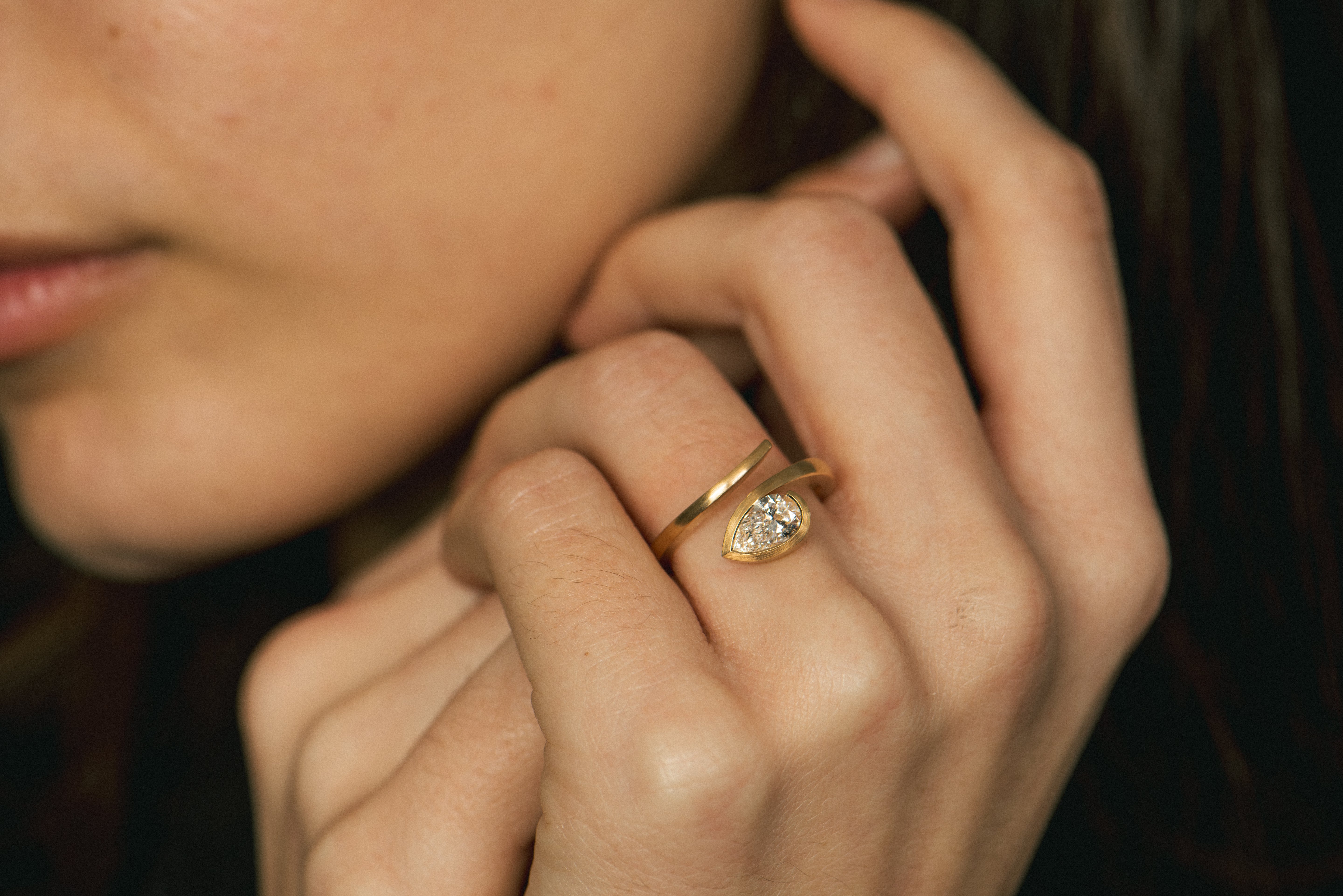 18ct rose gold white diamond Twist ring