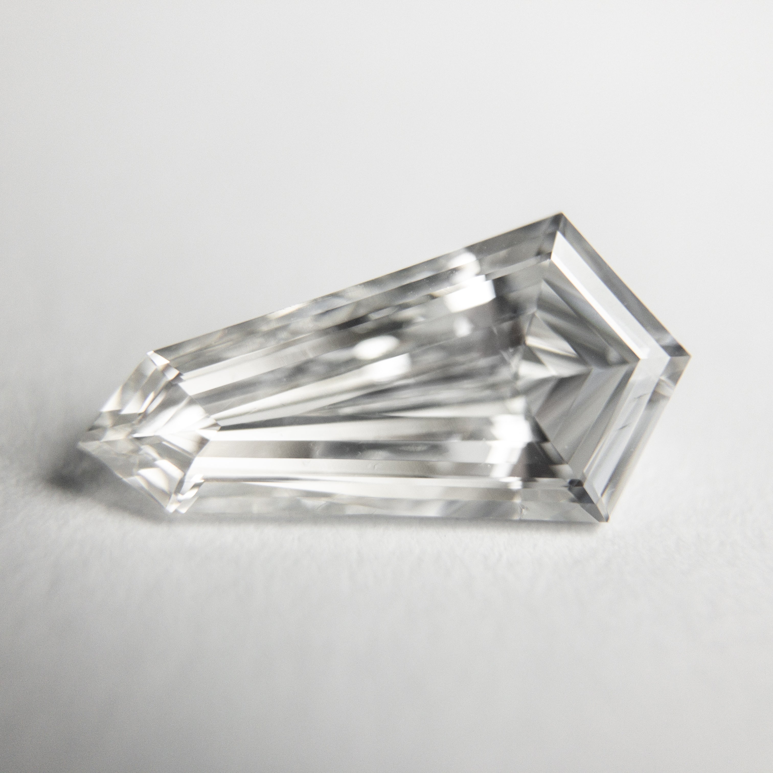 1.50ct 11.94x6.16x3.25mm GIA VS2 H Kite Step Cut 18326-01 - Misfit Diamonds