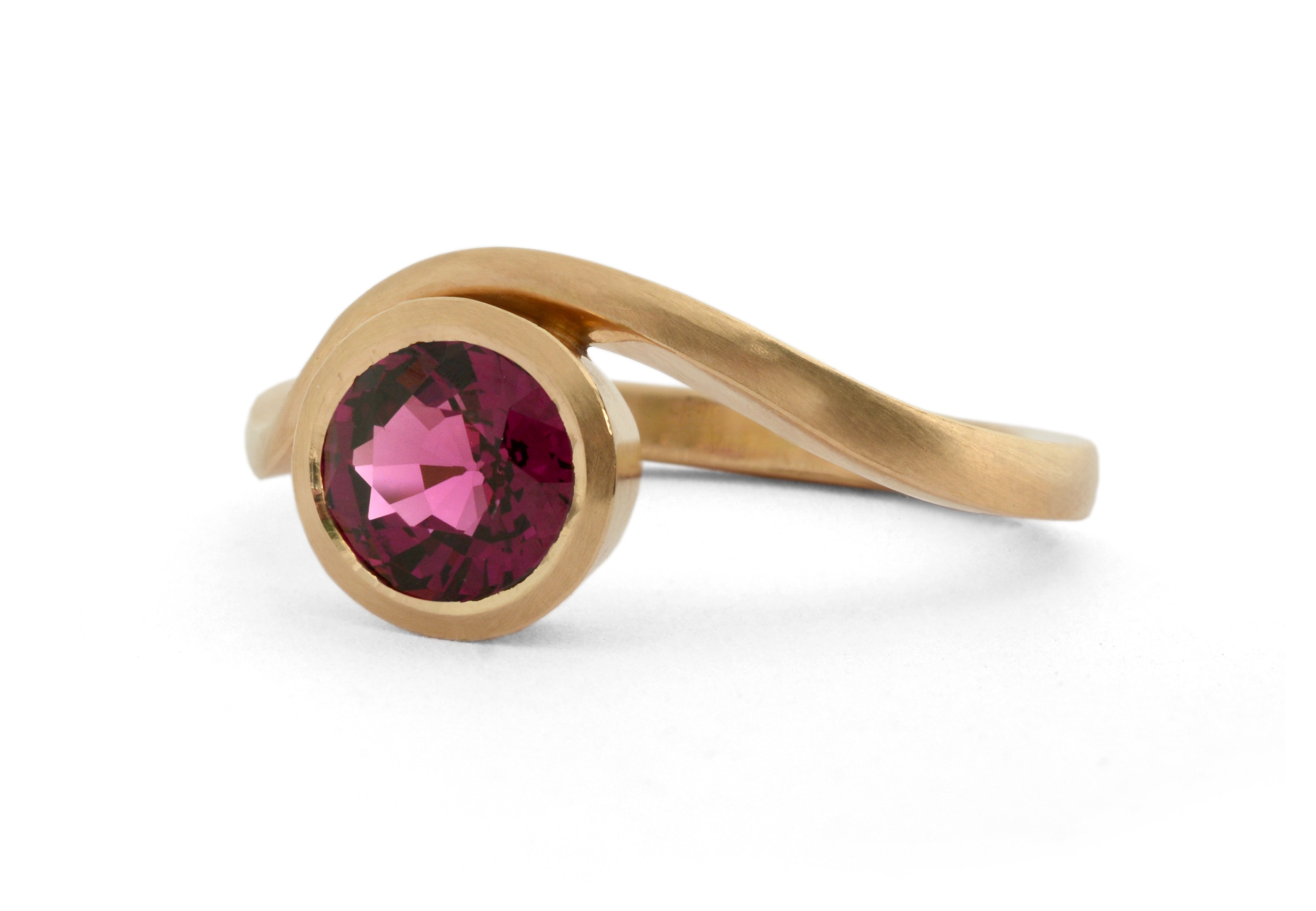 Rhodolite garnet Balance ring-McCaul