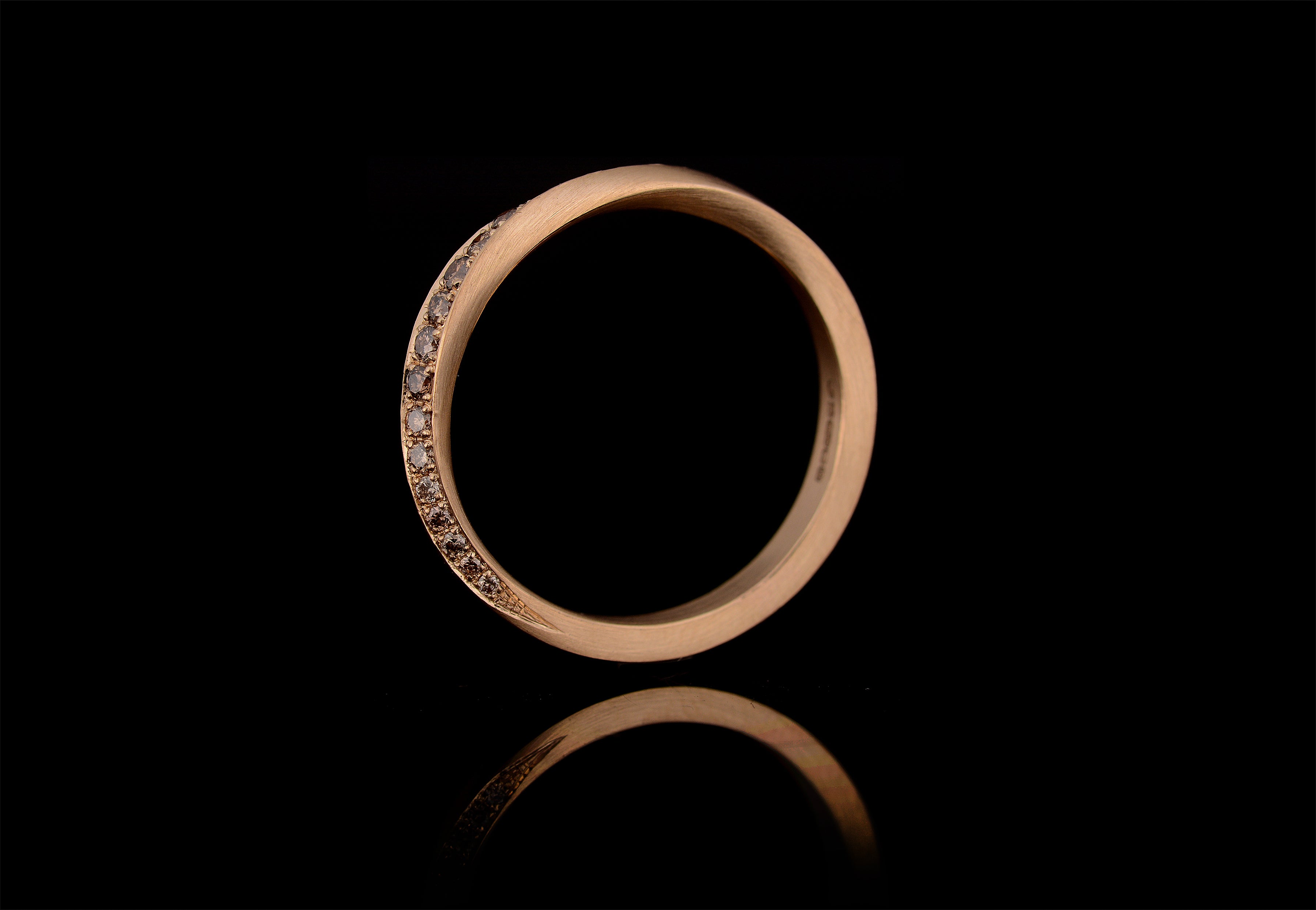 cognac round diamond Mobius ring rose gold